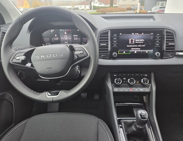 Škoda Karoq SUV 1,5 l 110 kw