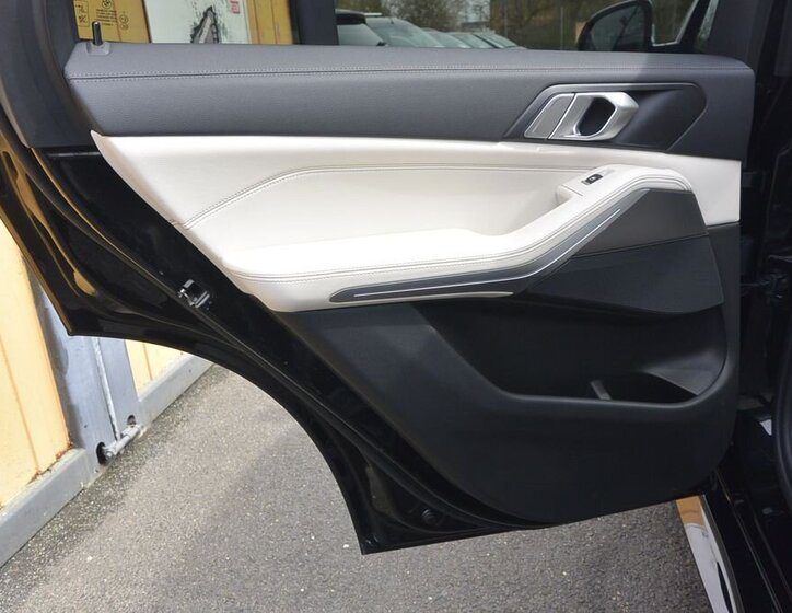 BMW X5 SUV / Terénní 3,0 l 250 kw