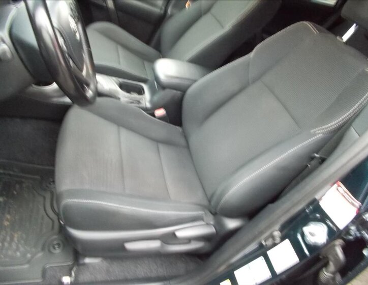 Toyota RAV4 SUV / Terénní 2,5 l 114 kw