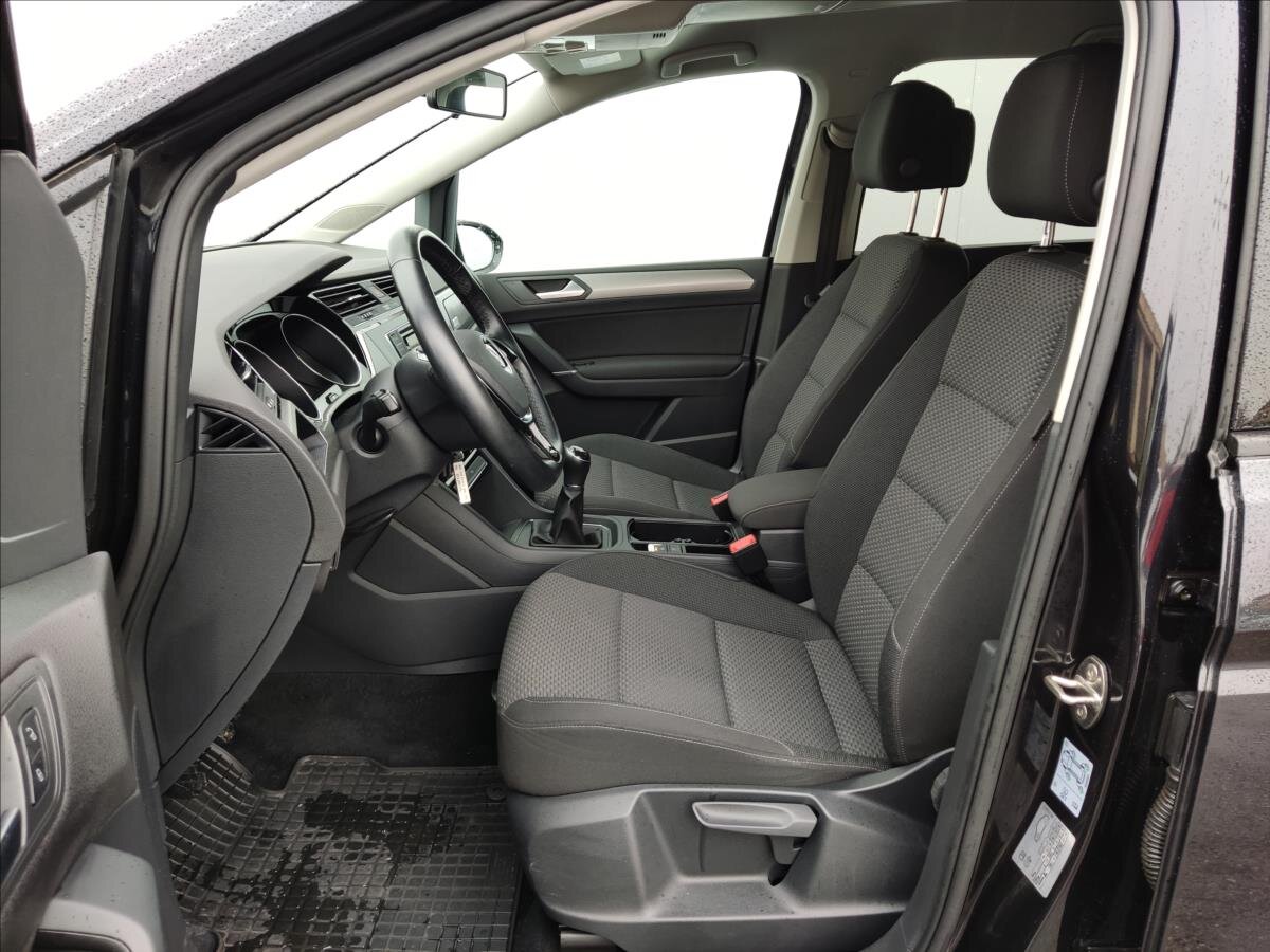 Volkswagen Touran MPV 1,2 l 81 kw