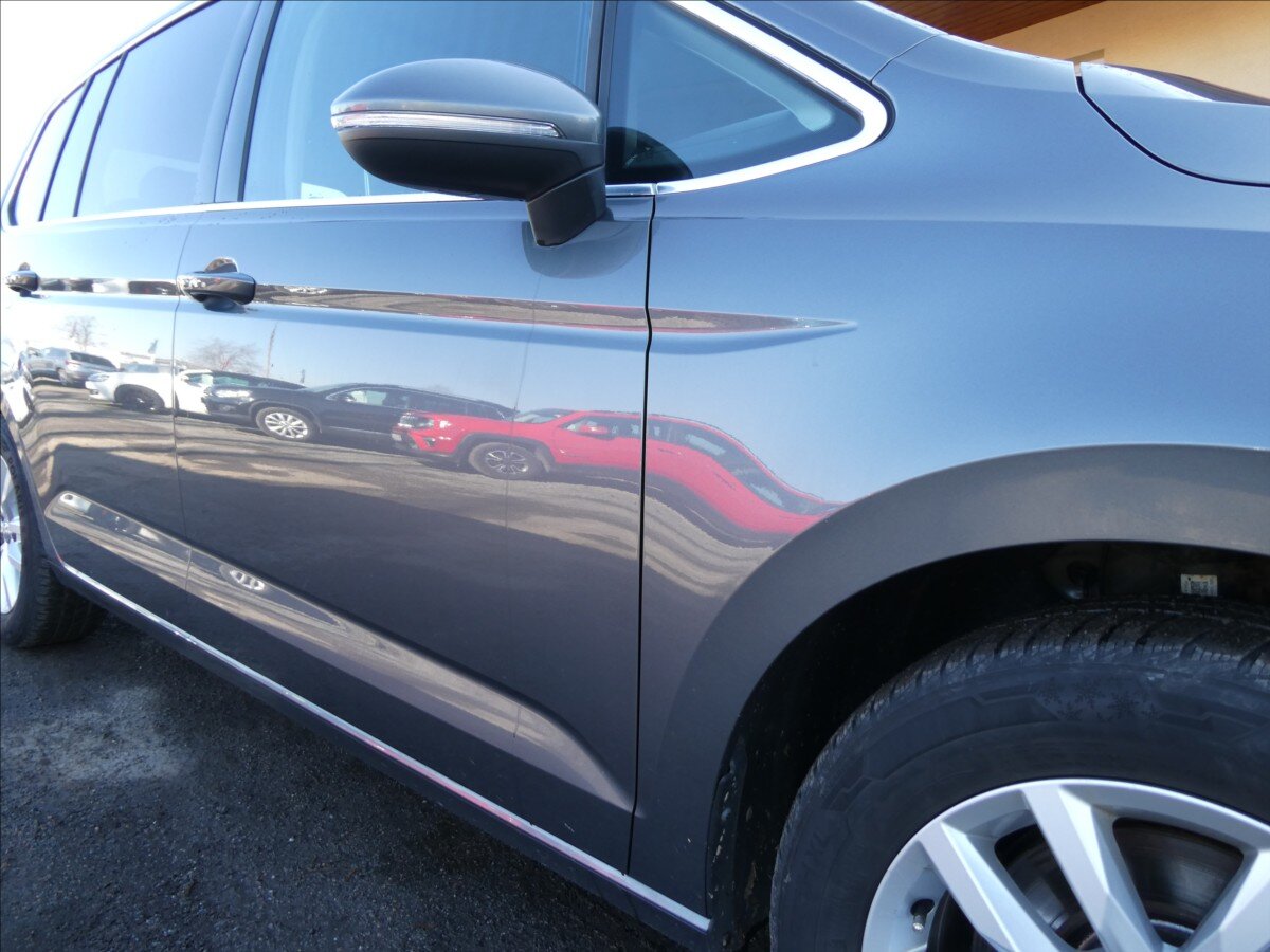 Volkswagen Touran MPV 2,0 l 110 kw