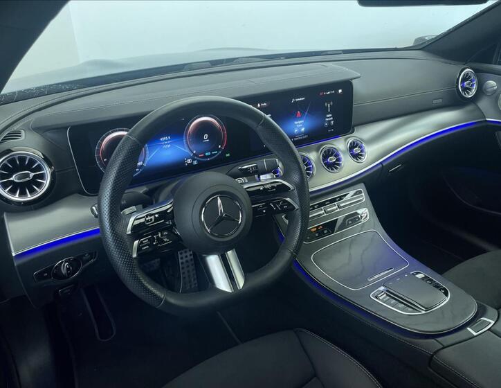 Mercedes-Benz Třídy E 9