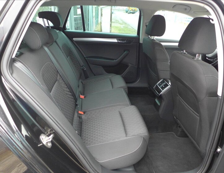 Škoda Superb Kombi 2,0 l 110 kw