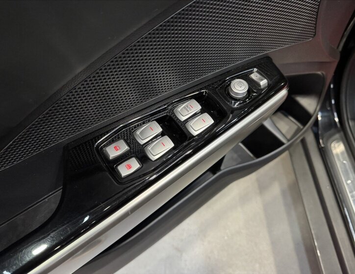 SsangYong Tivoli SUV 1,6 l 94 kw