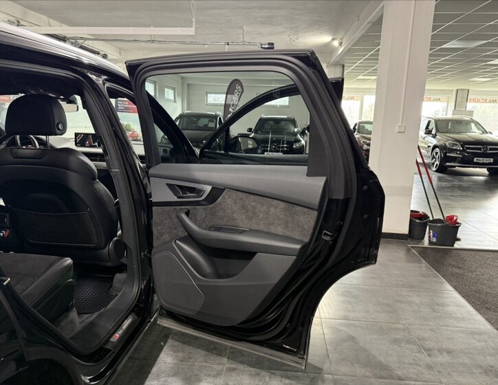 Audi Q7 SUV / Terénní 3,0 l 200 kw