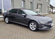 Volkswagen Passat Sedan / Limuzína 2,0 l 147 kw