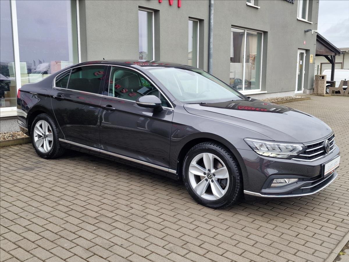 Volkswagen Passat Sedan / Limuzína 2,0 l 147 kw
