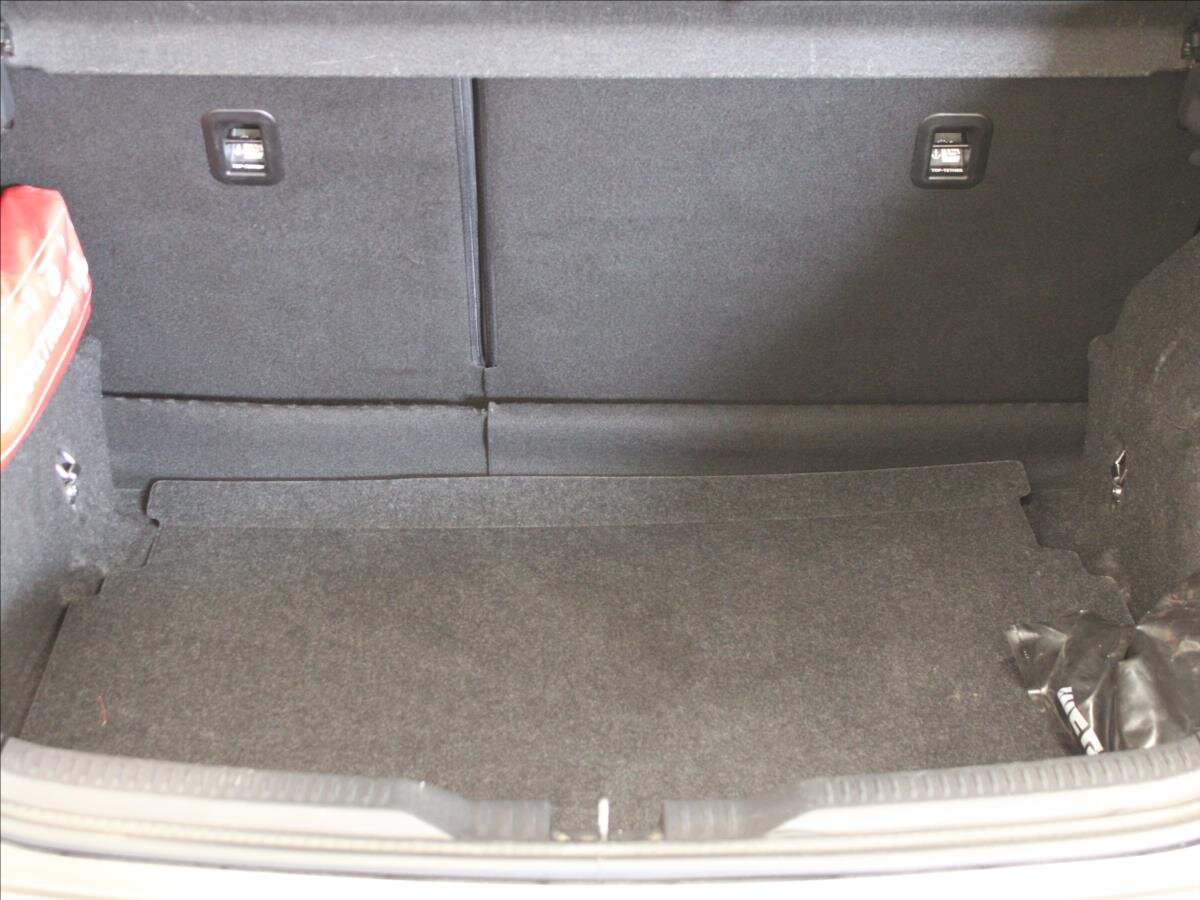 Toyota Auris Hatchback 1,2 l 85 kw