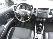 Mitsubishi Outlander SUV 2,3 l 130 kw
