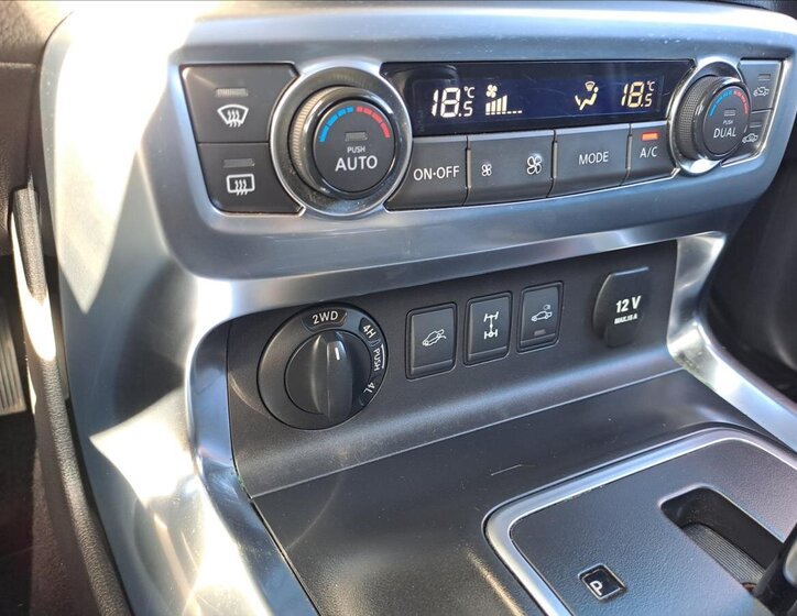 Mercedes-Benz Třídy X 19