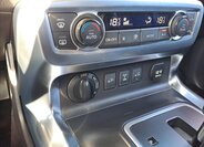 Mercedes-Benz Třídy X 19