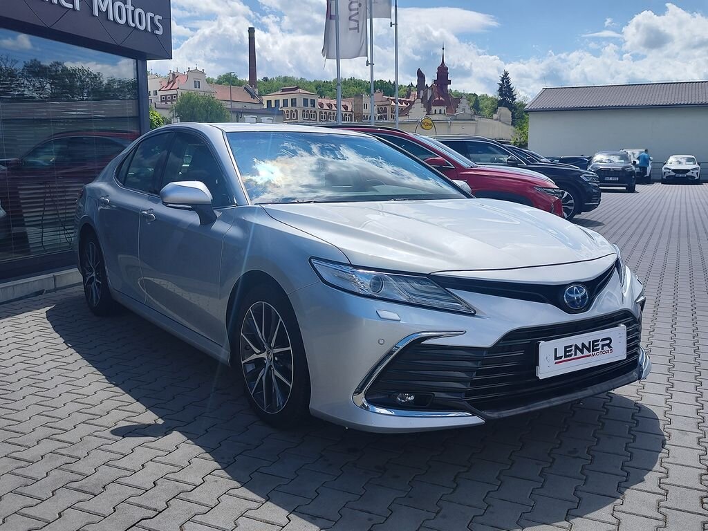 Toyota Camry Sedan / Limuzína 2,5 l 160 kw