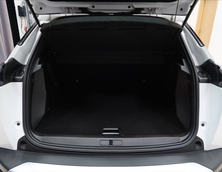 Peugeot 2008 SUV / Terénní 1,2 l 74 kw