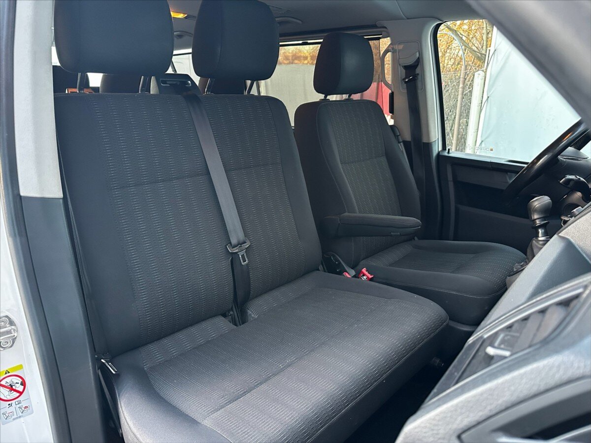 Volkswagen Caravelle Kombi 2,0 l 75 kw