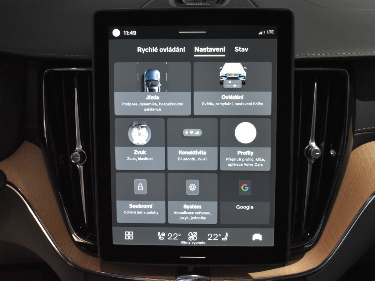 Volvo XC60 SUV / Terénní 2,0 l 257 kw