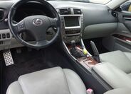 Lexus IS 220 11