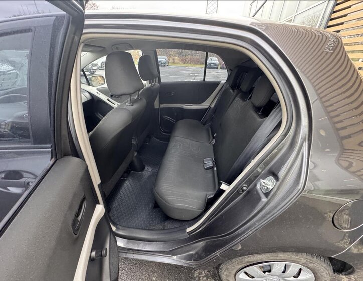 Toyota Yaris 7