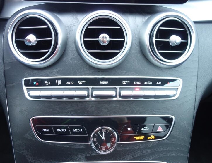 Mercedes-Benz Třídy C Sedan / Limuzína 2,0 l 143 kw