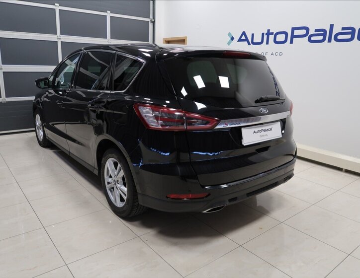 Ford S-MAX MPV 2,0 l 140 kw