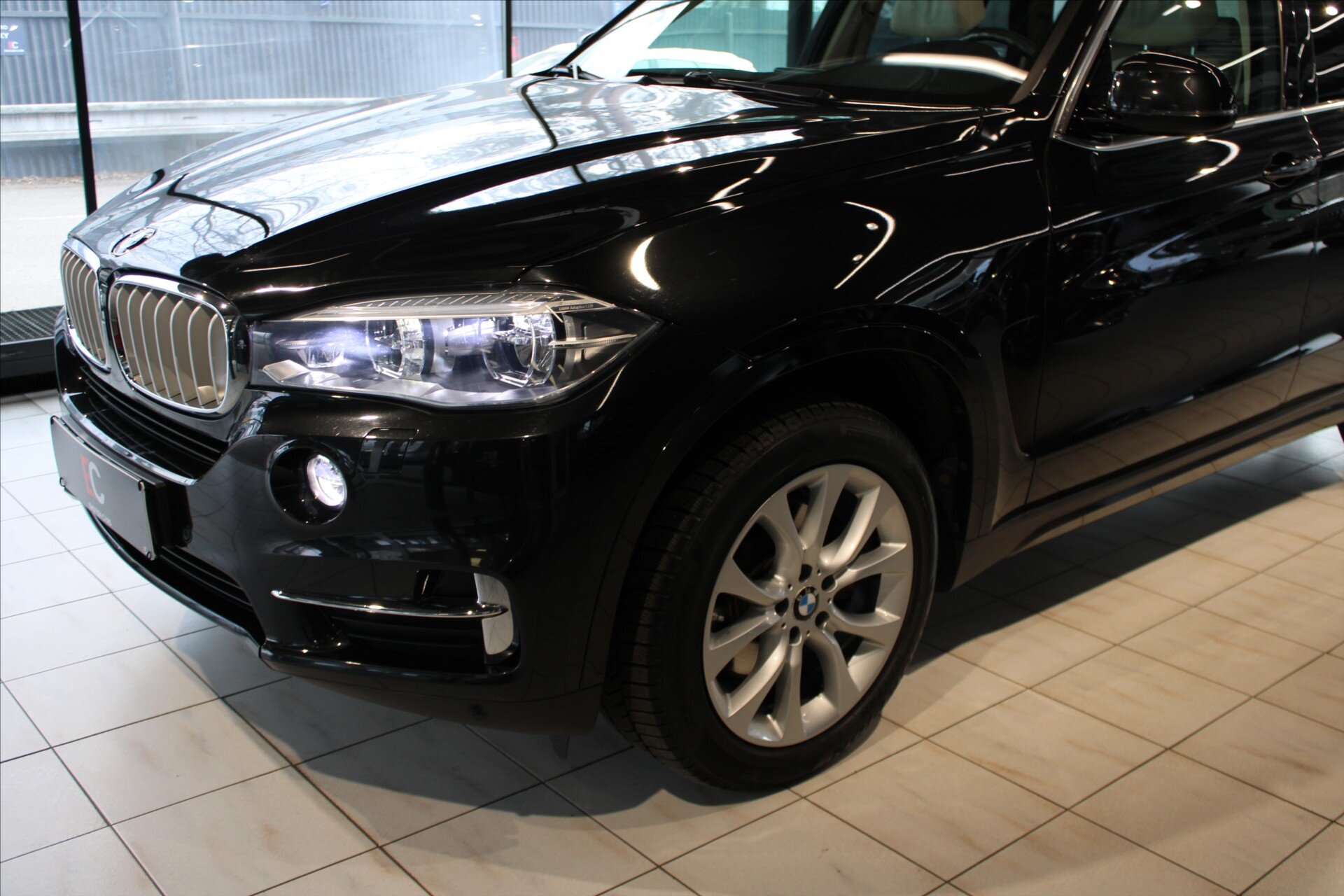 BMW X5 SUV / Terénní 3,0 l 230 kw