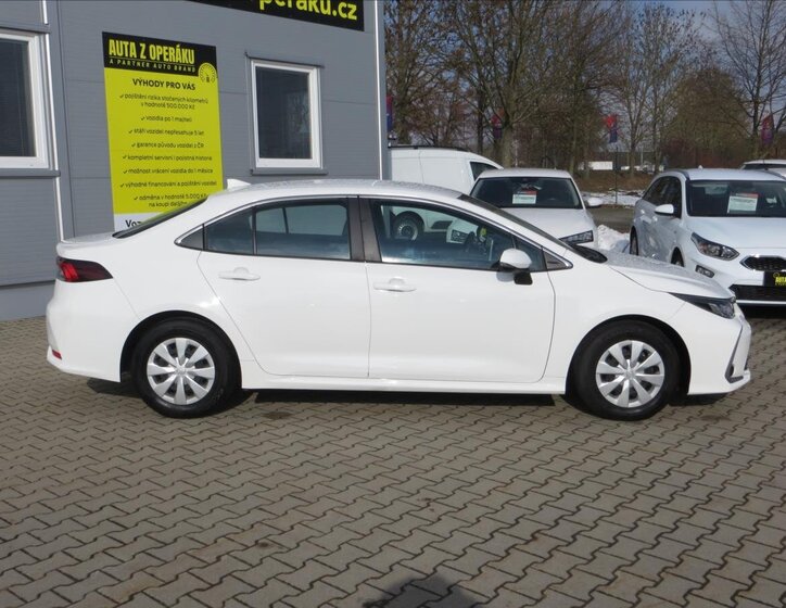 Toyota Corolla Sedan 1,8 l 72 kw