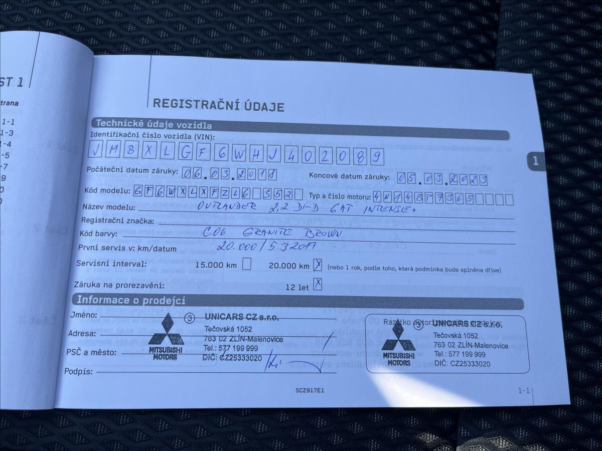 Mitsubishi Outlander SUV / Terénní 2,3 l 110 kw