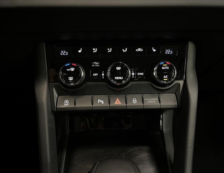 Škoda Karoq SUV 1,5 l 110 kw