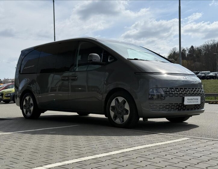 Hyundai Staria VAN / Minibus 2,2 l 130 kw