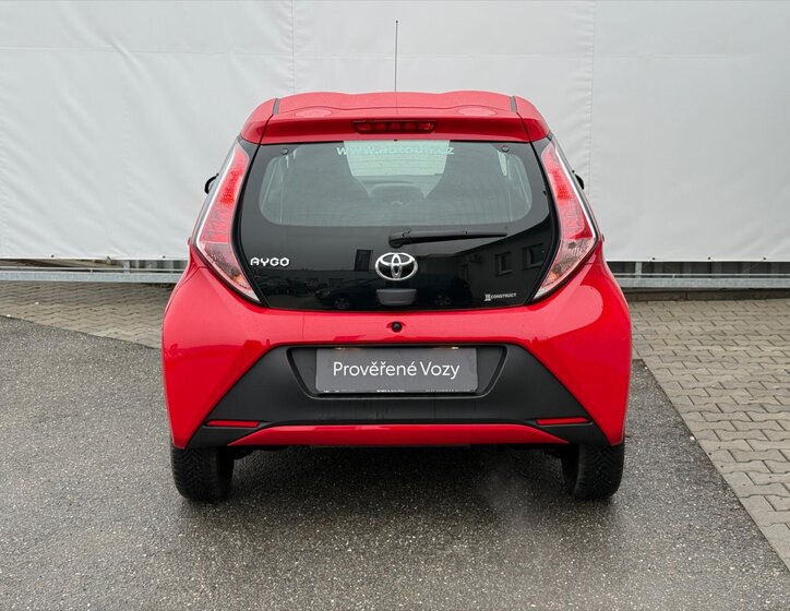 Toyota Aygo Hatchback 998,0 51 kw