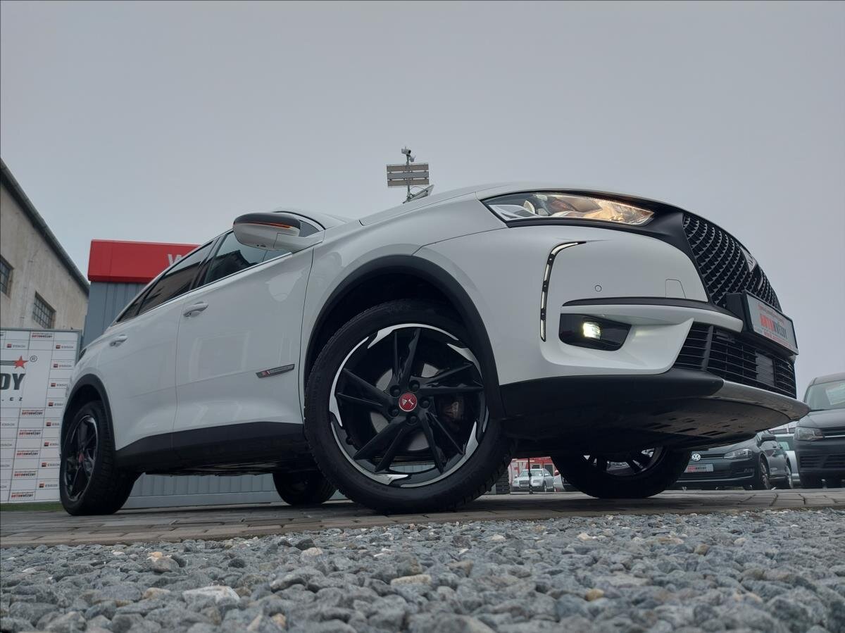 DS Automobiles DS7 Crossback SUV / Terénní 1,6 l 133 kw