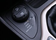 Jeep Cherokee SUV / Terénní 2,2 l 147 kw