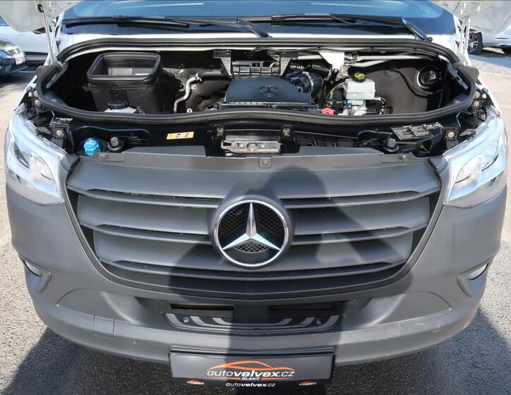 Mercedes-Benz Sprinter 17