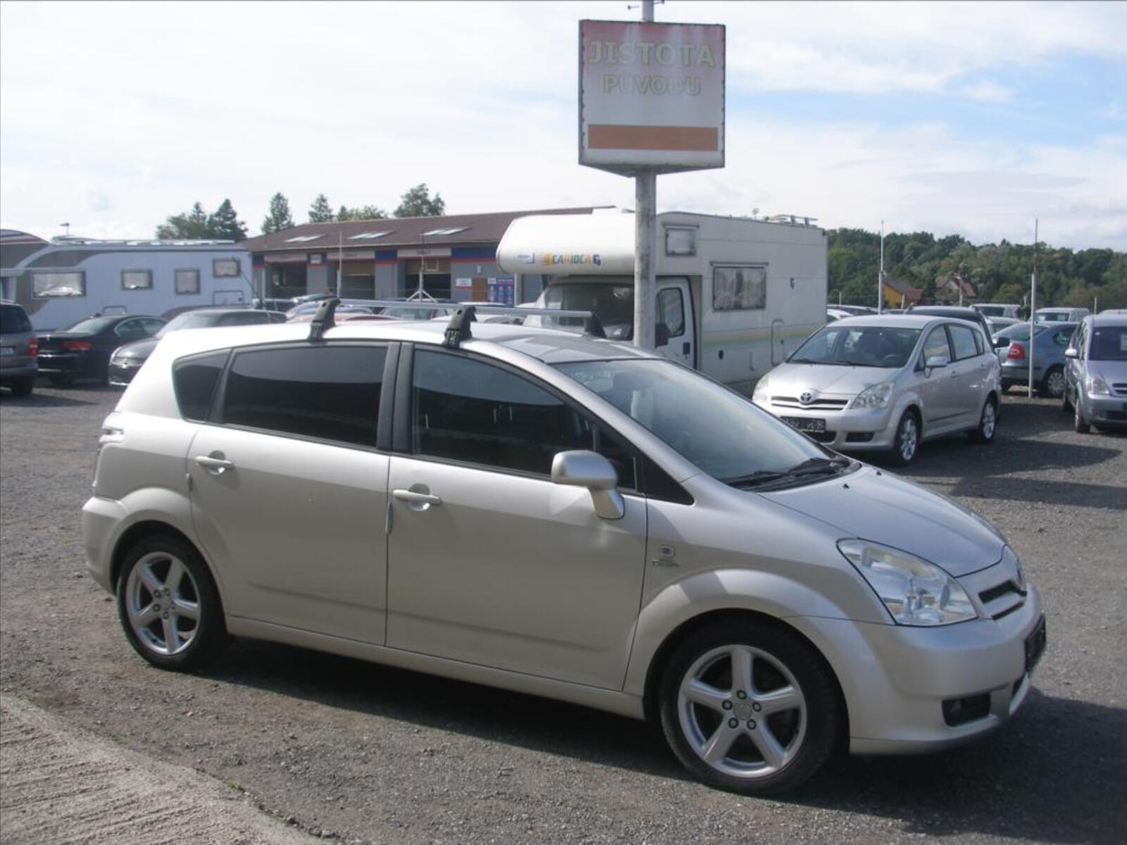 Toyota Corolla Verso 4