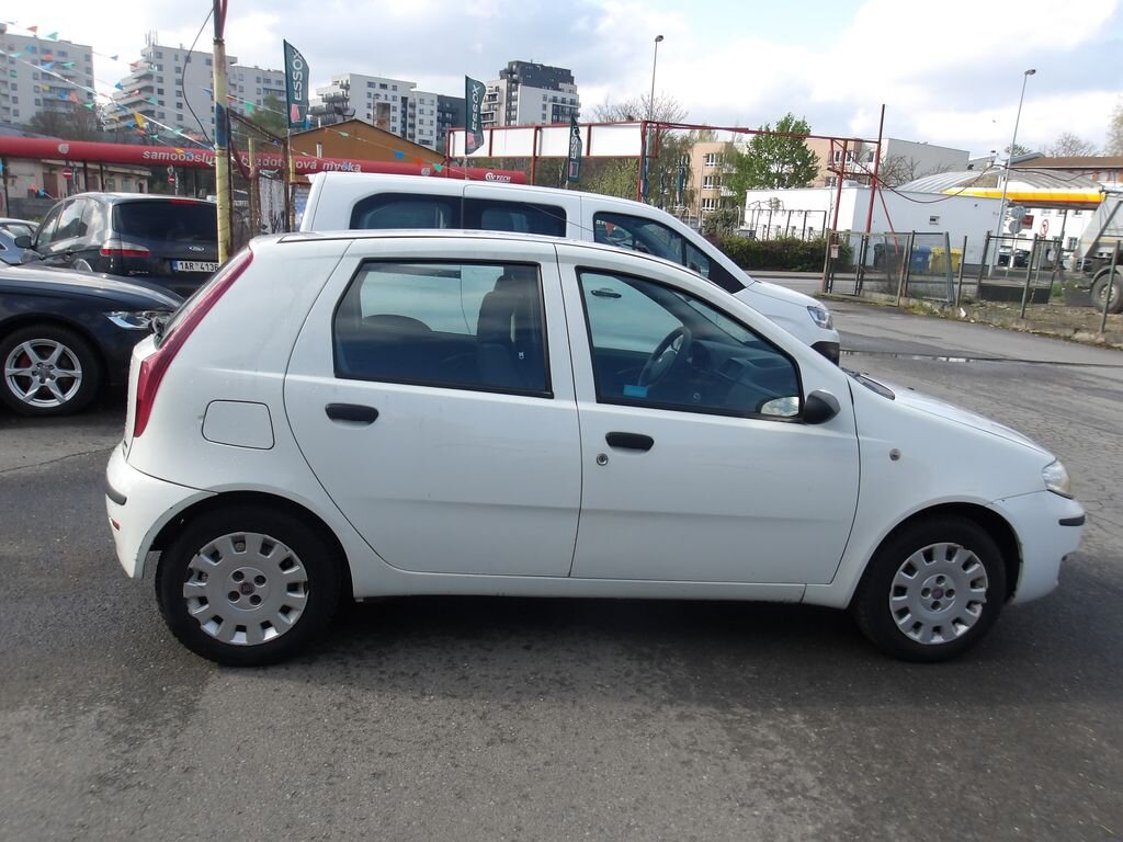 Fiat Punto Hatchback 1,2 l 44 kw