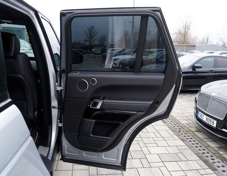 Land Rover Range Rover SUV 3,0 l 190 kw
