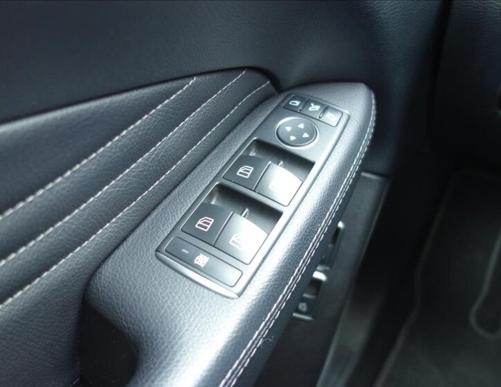 Mercedes-Benz GLE SUV 3,0 l 190 kw