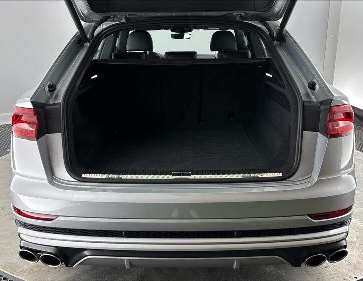 Audi SQ8 SUV / Terénní 4,0 l 373 kw