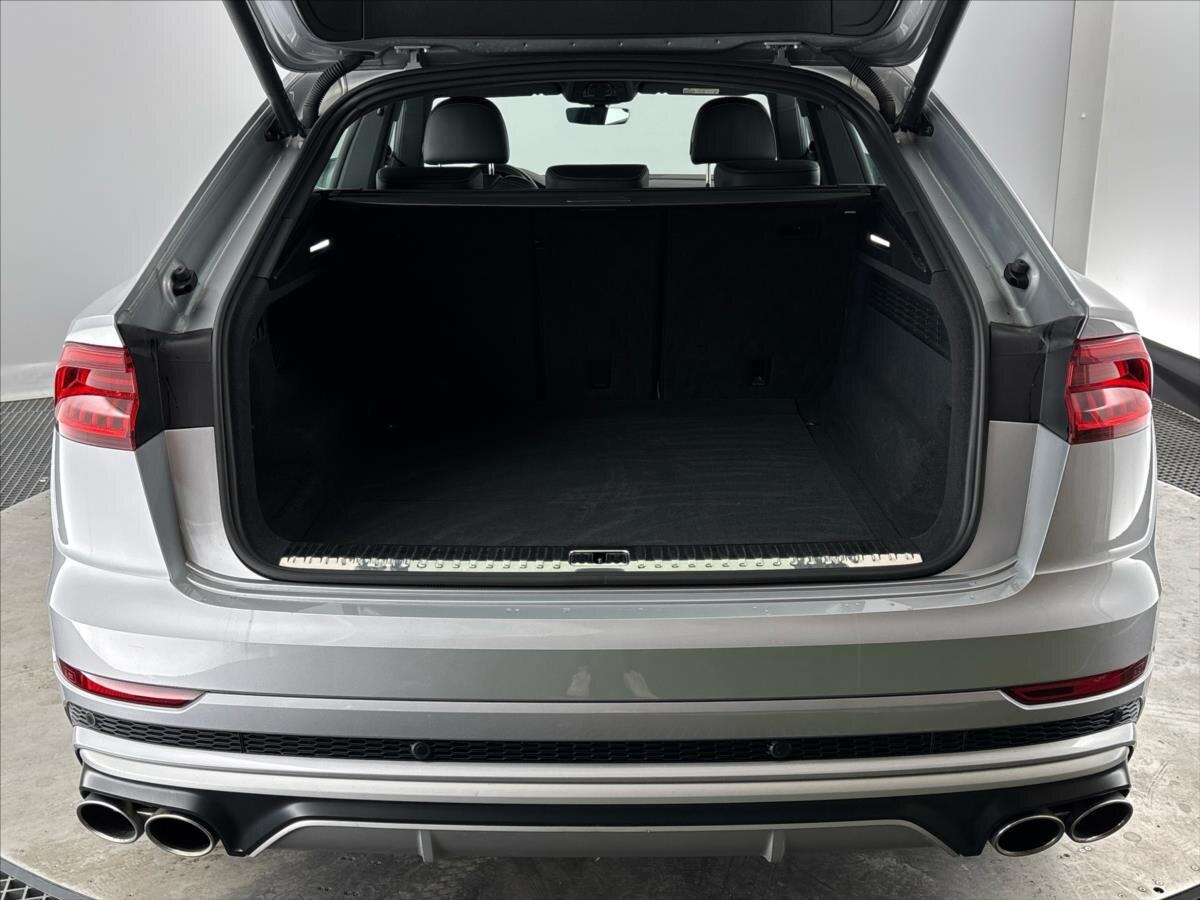 Audi SQ8 SUV / Terénní 4,0 l 373 kw