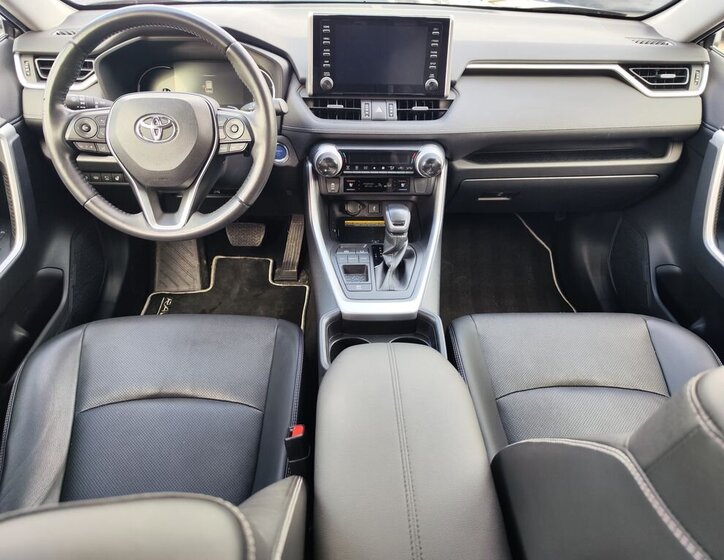 Toyota RAV4 SUV / Terénní 2,5 l 163 kw