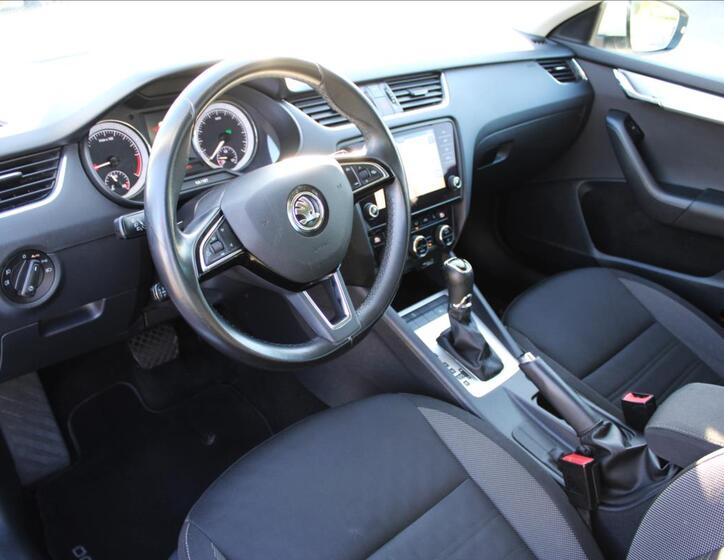 Škoda Octavia 14