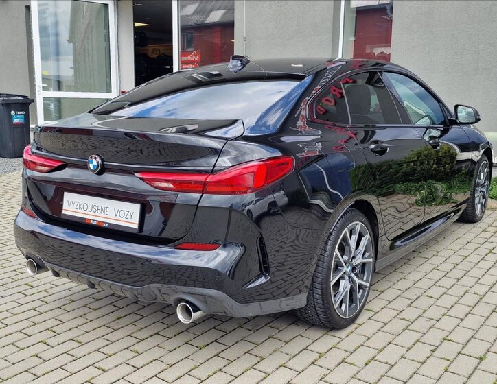 BMW Řada 2 10