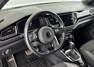 Volkswagen T-Roc SUV / Terénní 2,0 l 221 kw