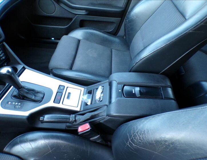 BMW Řada 5 Kombi 2,2 l 125 kw