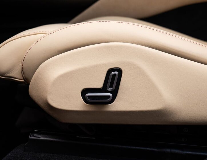 Ferrari Ostatní Hatchback 6,5 l 529 kw