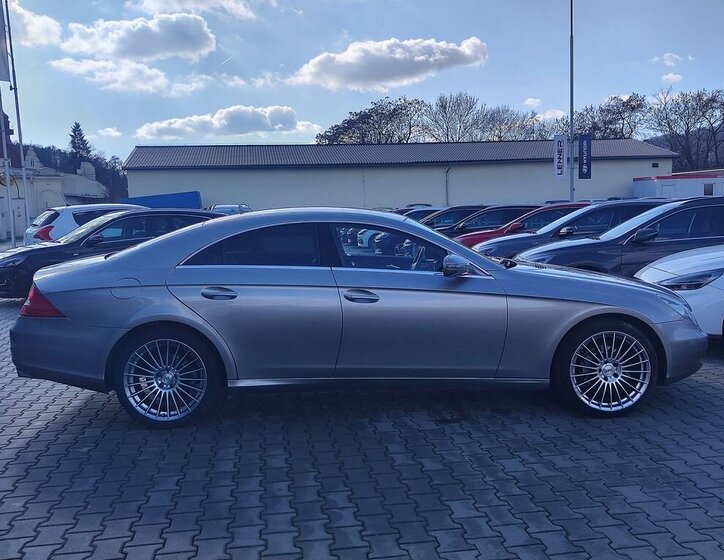 Mercedes-Benz CLS Sedan 3,0 l 165 kw