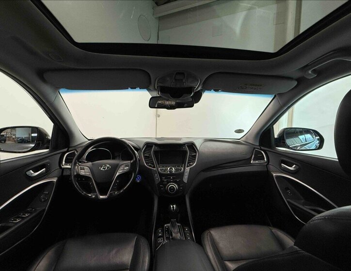 Hyundai Santa Fe SUV / Terénní 2,2 l 145 kw