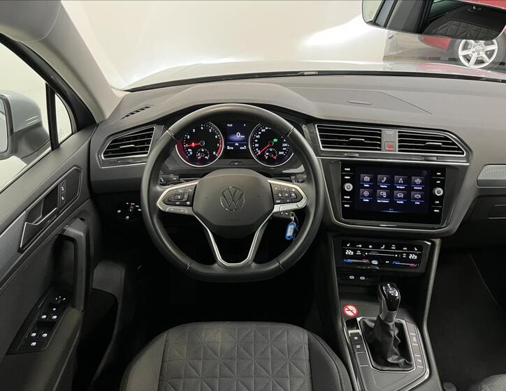 Volkswagen Tiguan 5