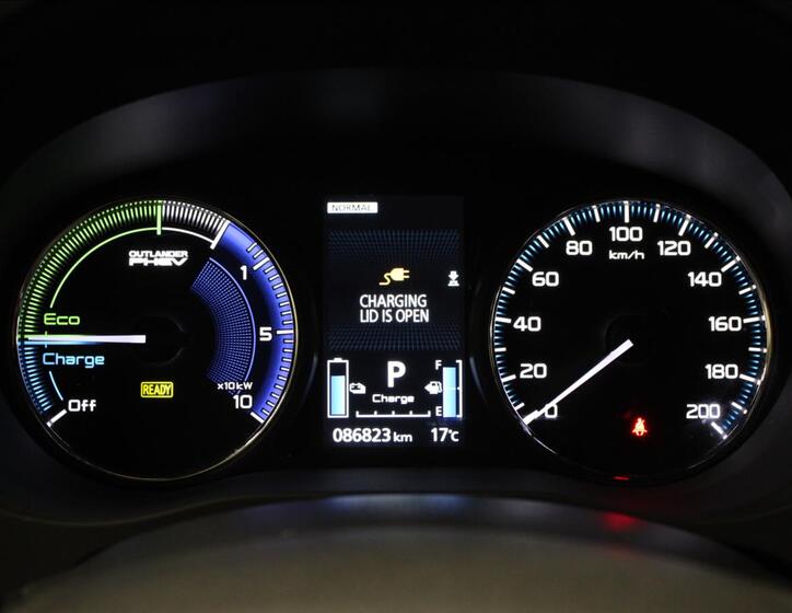 Mitsubishi Outlander 22