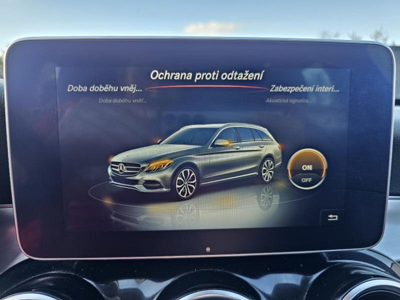 Mercedes-Benz Třídy C 33