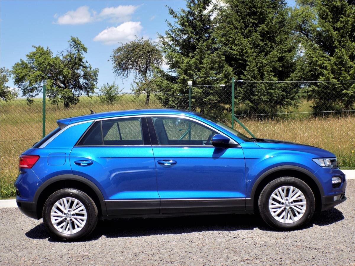 Volkswagen T-Roc SUV / Terénní 1,6 l 85 kw